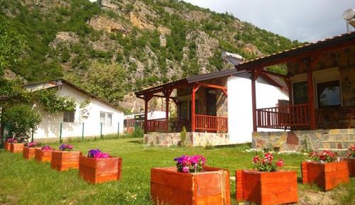 Studio with Balcony (4 Adults) 