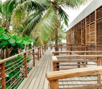 Deluxe Double Room with Balcony and Partial Sea View