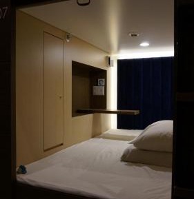 Standard Capsule Room for Male