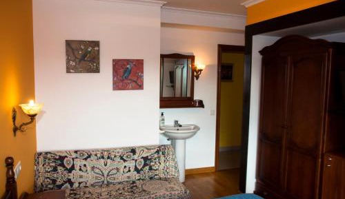 Double Room with Shared Bathroom