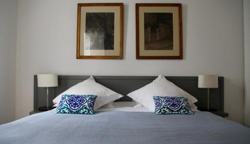 Deluxe One-Bedroom Apartment - 54m2