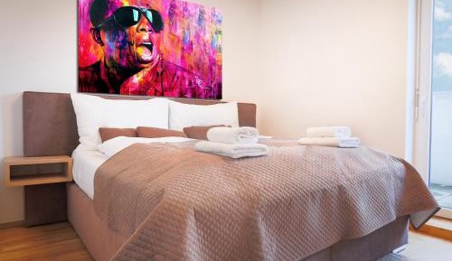 Penthouse Apartment with Terrace and City View