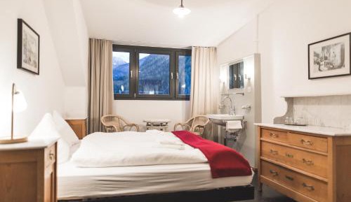 Twin Room with Shared Bathroom