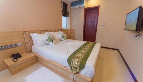 Deluxe Double Room (10% off on Food & Beverage)