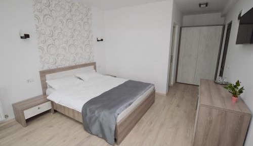 Queen Room with Balcony