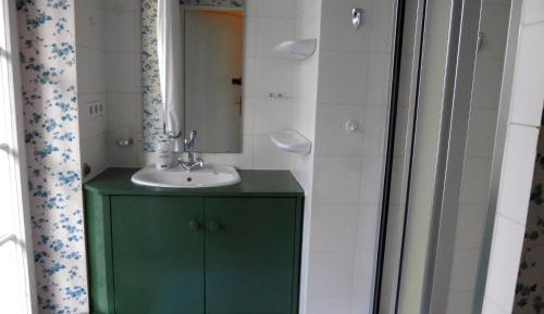 Single Room with Private Bathroom