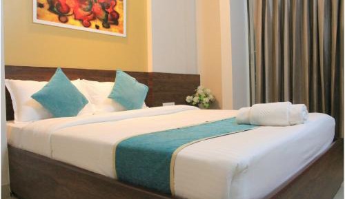 Deluxe Two-Bedroom Apartment