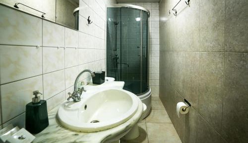 Comfort Triple Room with Shower