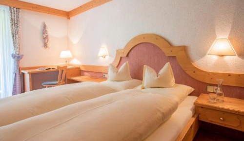Standard Double Suite