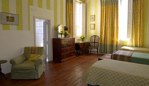 Triple Room with Private Bathroom