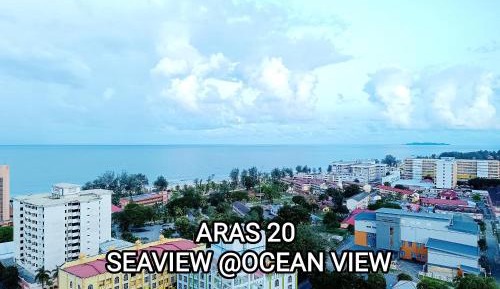 Three-Bedroom Apartment with Water View