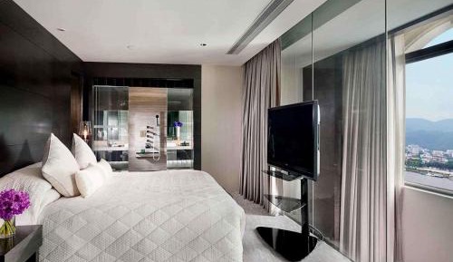 Sofitel One-Bedroom Mansion with Lounge Access