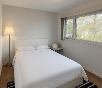 Queen Room #1