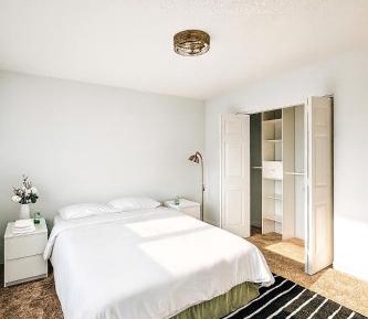 Queen Room #2