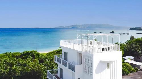 Standard Twin Room with Sea View