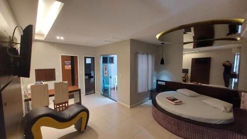 Deluxe Suite with Spa Bath