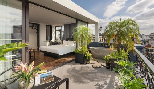 Suite with City View