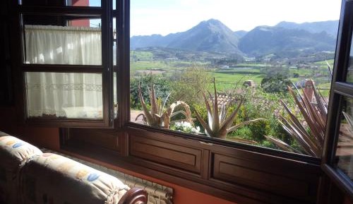 One-Bedroom Apartment (2 Adults)