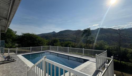 Three-Bedroom Holiday Home 