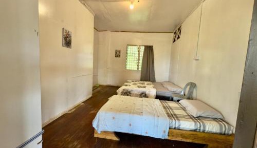 Triple Room with Private Bathroom