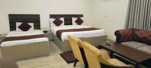 Twin Room with Bathroom