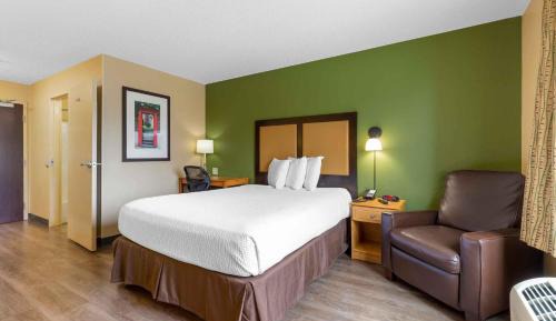 Queen Studio - Non-Smoking