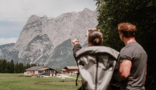 Three-Bedroom Apartment with Mountain View