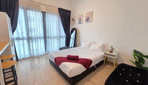 One-Bedroom Apartment with Balcony and City View