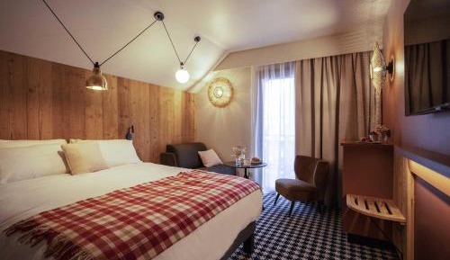 Comfortable Triple Room with Balcony