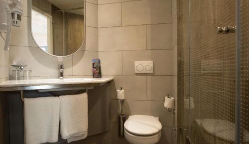  Agora Double Room By Ibis