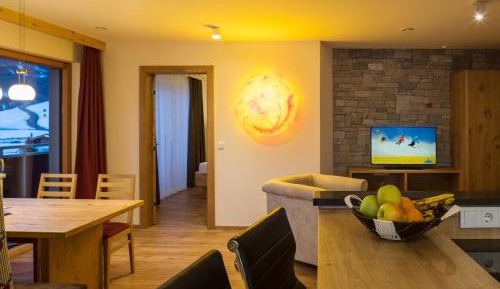 Apartment with Mountain View Top 13