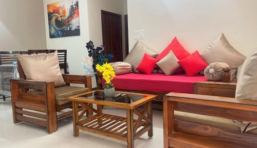 Two-Bedroom Deluxe Apartment with Balcony