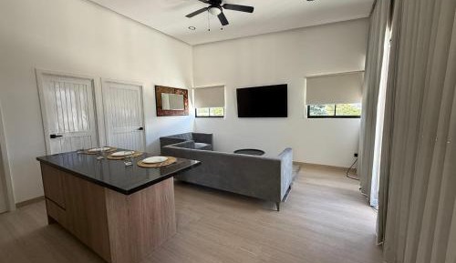 Studio - Split Level