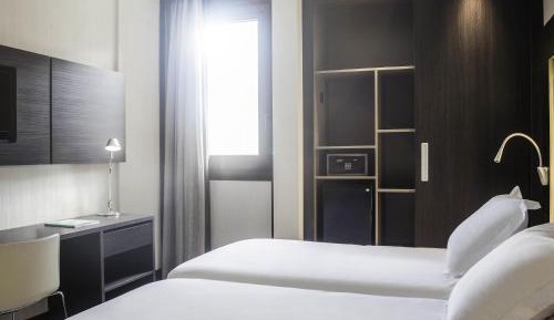 Standard Twin Room with Sofa