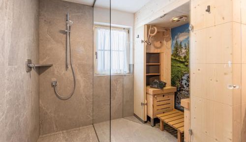 Superior One-Bedroom Apartment with Balcony