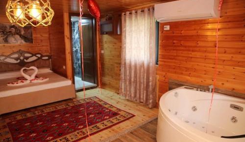 Junior Suite with Mountain View