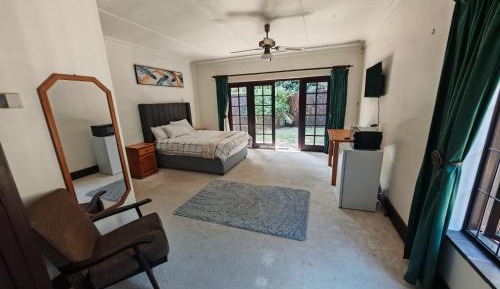 Standard Double Suite