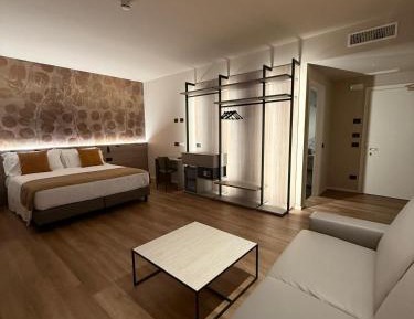 Large Double Room