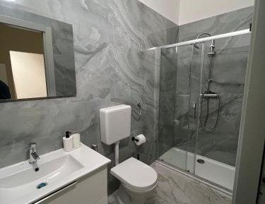 Twin Room with Private Bathroom