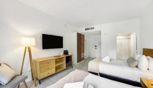 Double Full Room with Balcony (Self Check-in)