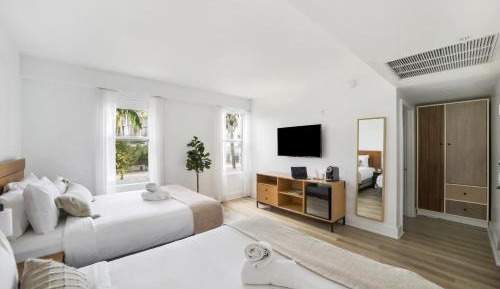 Double Full Room (Self Check-in)