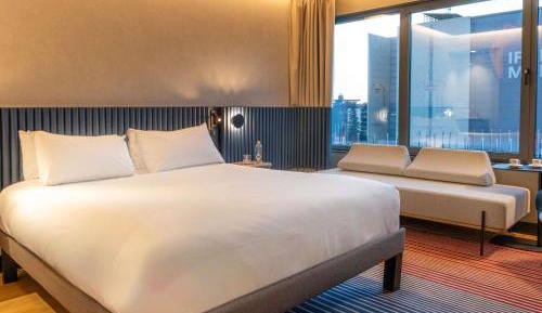 Executive Room with Double Bed and Sofa