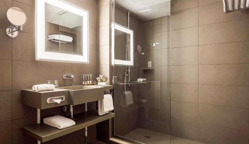 Deluxe Room with 1 double bed and sofa