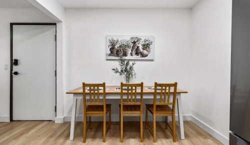 Two-Bedroom Deluxe Apartment