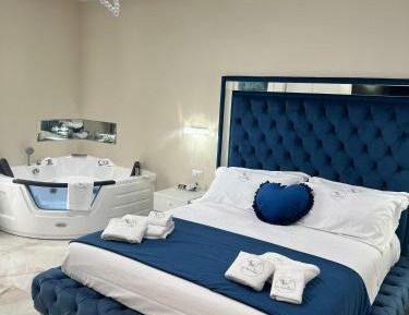 King Room with Spa Bath