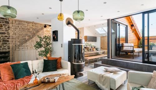 Three-Bedroom Premium Apartment