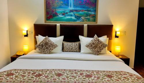 Deluxe Queen Room with Two Queen Beds