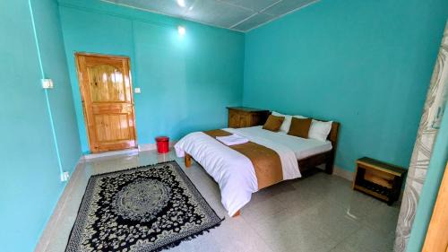 Double Room with Mountain View