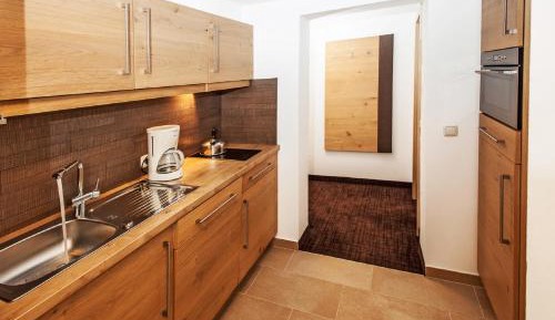 One-Bedroom Apartment (4 Adults) EG6+OG5
