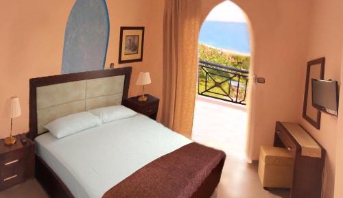 Family Apartment with Sea View
